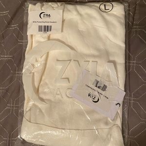 White pocket boyfriend hoodie